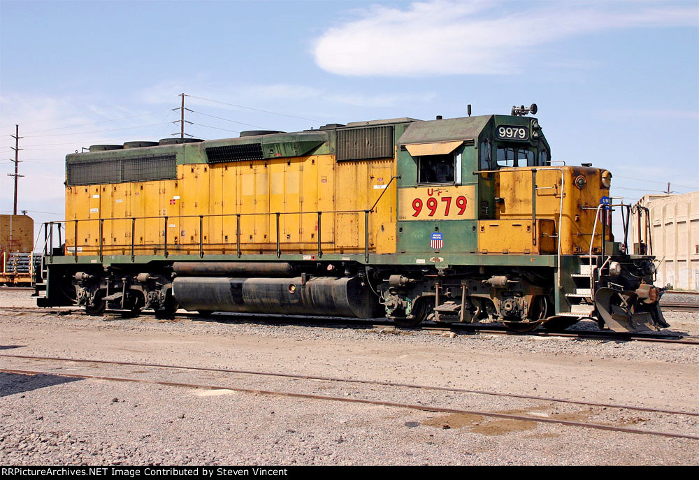 Ex CNW GP40 UP #9979